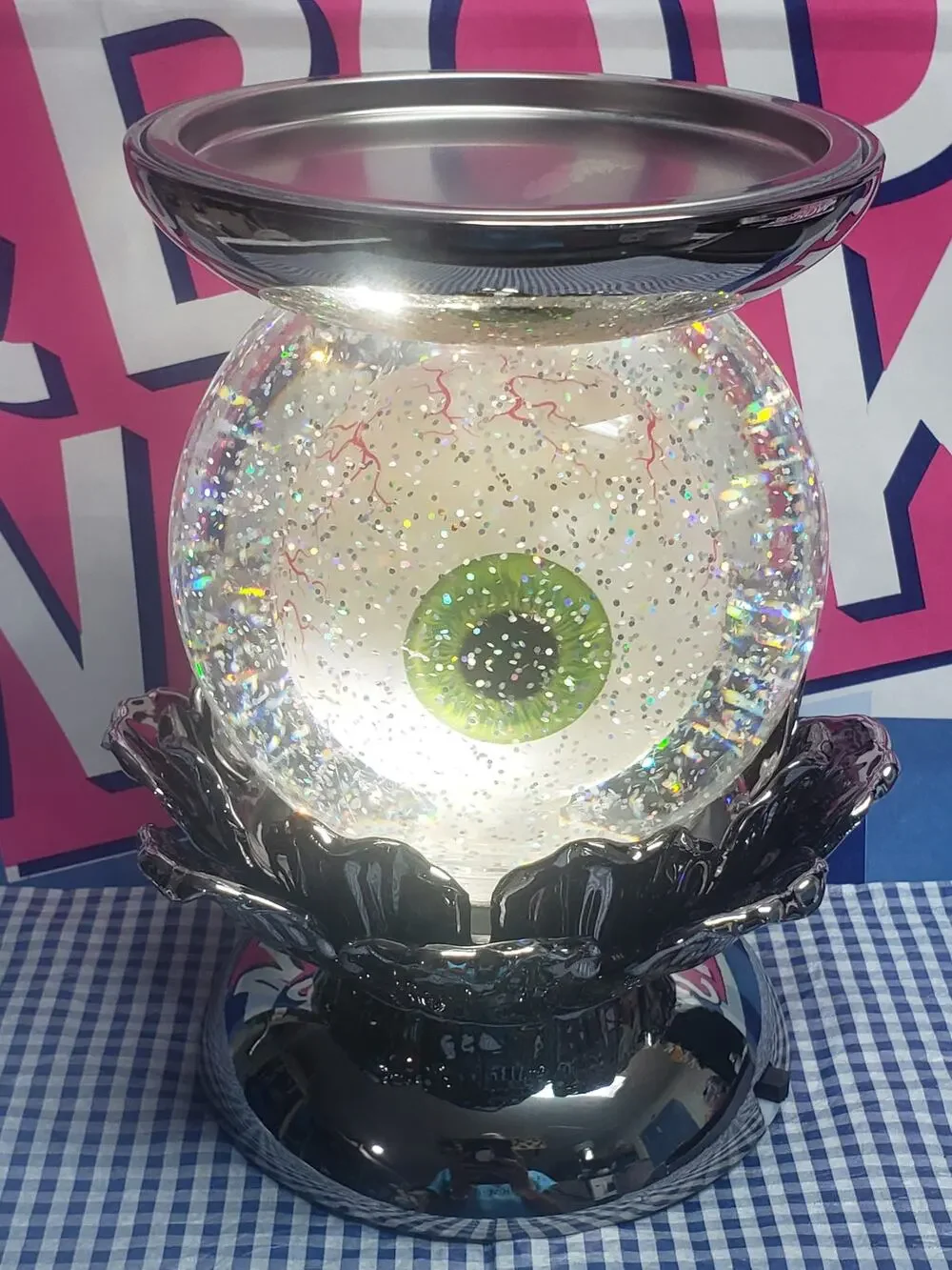 BBW Water Globe Blood Shot Eye Turning Large 3 Wick Candle Holder / Pedestal